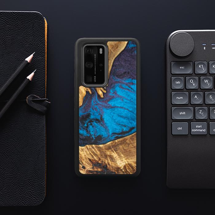 Huawei P40 Pro Handyhülle aus Harz und Holz - Synergy#E21