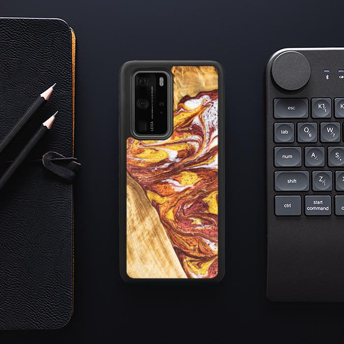 Huawei P40 Pro Handyhülle aus Harz und Holz - Synergy#E4