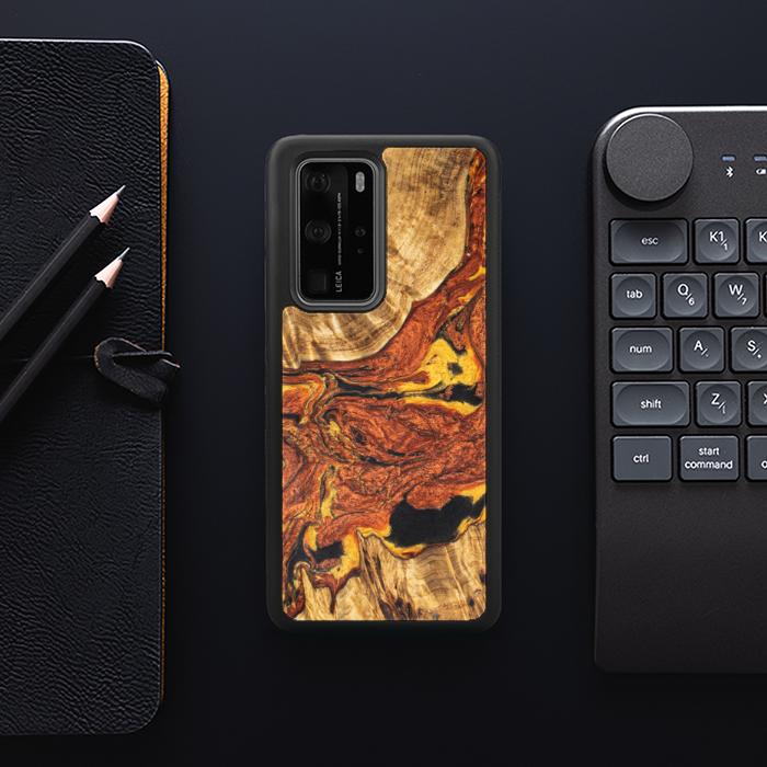 Huawei P40 Pro Handyhülle aus Harz und Holz - Synergy#E6