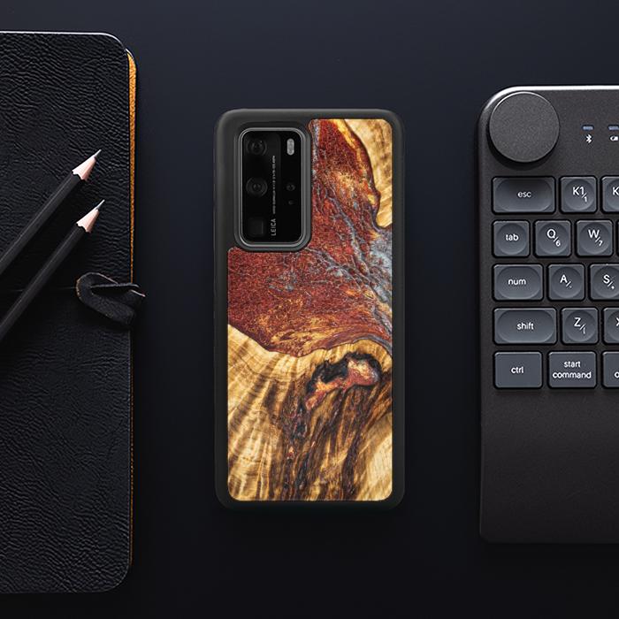 Huawei P40 Pro Handyhülle aus Harz und Holz - Synergy#E9