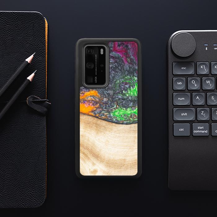 Huawei P40 Pro Handyhülle aus Harz und Holz - Synergy#F1