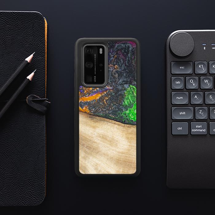 Huawei P40 Pro Handyhülle aus Harz und Holz - Synergy#F15