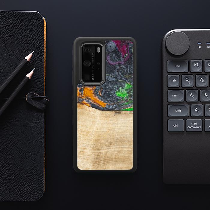 Huawei P40 Pro Handyhülle aus Harz und Holz - Synergy#F16