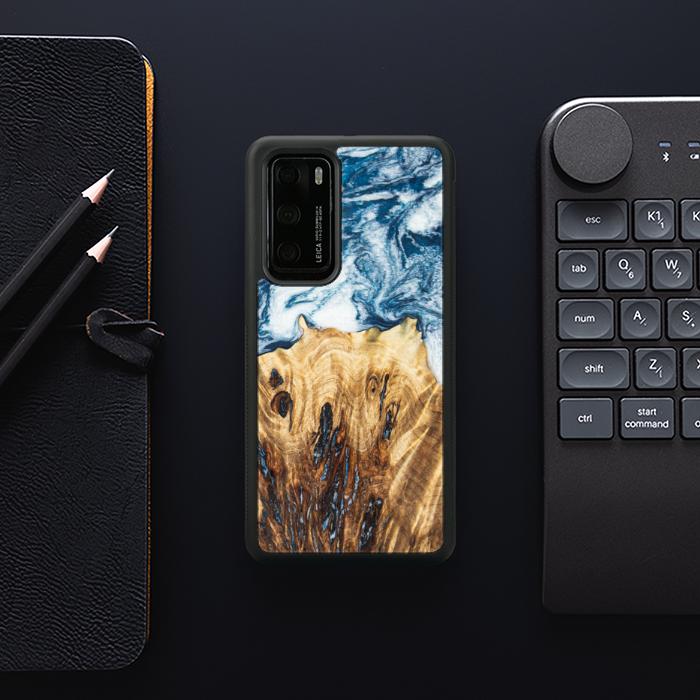 Huawei P40 Handyhülle aus Harz und Holz - Synergy#E23
