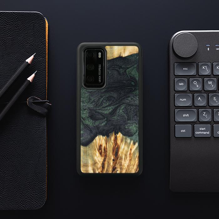 Huawei P40 Handyhülle aus Harz und Holz - Synergy#E25