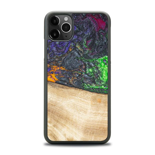 iPhone 11 Pro Max Handyhülle aus Harz und Holz - Synergy#F10