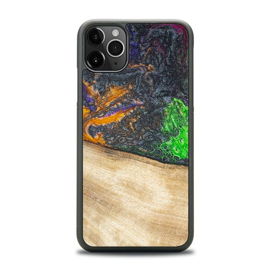 iPhone 11 Pro Max Handyhülle aus Harz und Holz - Synergy#F15