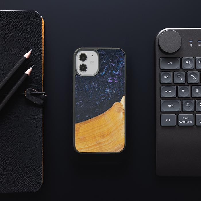 iPhone 12 Mini Handyhülle aus Harz und Holz - Synergy#F37
