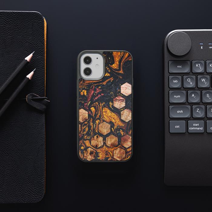 iPhone 12 Mini Handyhülle aus Harz und Holz - Synergy#F38