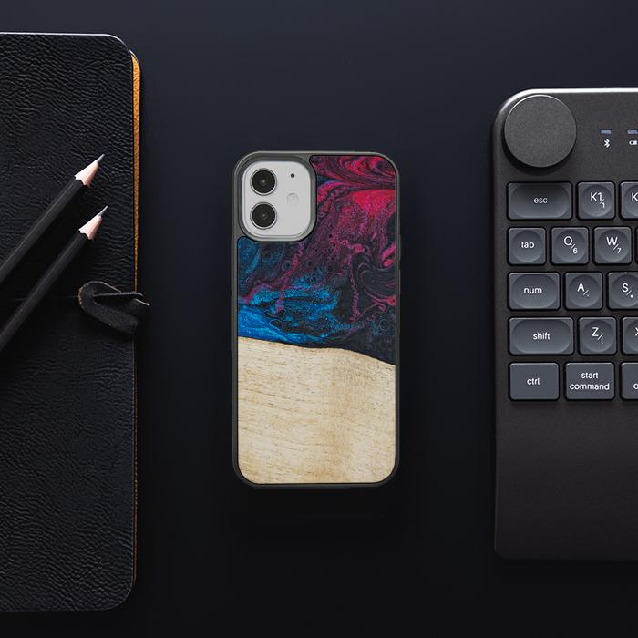 iPhone 12 Mini Handyhülle aus Harz und Holz - Synergy#F9