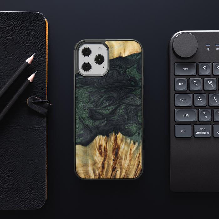 iPhone 12 Pro Max Handyhülle aus Harz und Holz - Synergy#E25