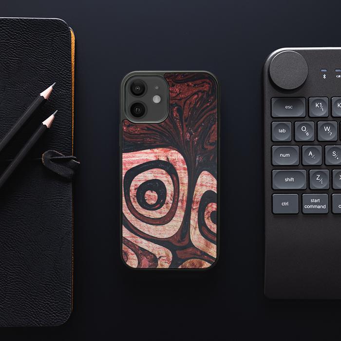 iPhone 12 Handyhülle aus Harz und Holz - Synergy#F32