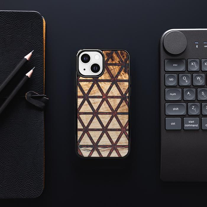 iPhone 13 Mini Handyhülle aus Harz und Holz - Synergy#F22
