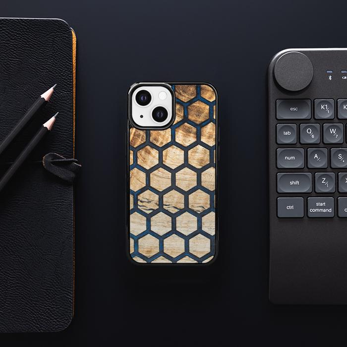 iPhone 13 Mini Handyhülle aus Harz und Holz - Synergy#F36