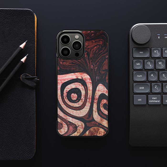 iPhone 13 Pro Max Handyhülle aus Harz und Holz - Synergy#F32