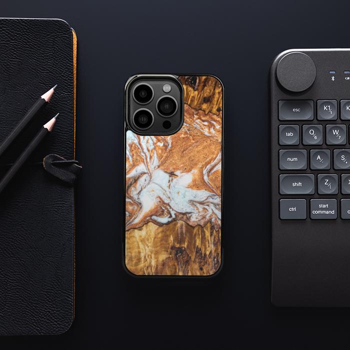 iPhone 13 Pro Etui na telefon z żywicy i drewna - Synergy#E18