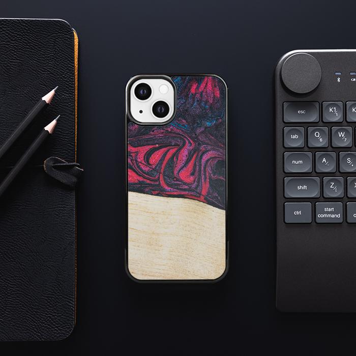 iPhone 13 Handyhülle aus Harz und Holz - Synergy#F5