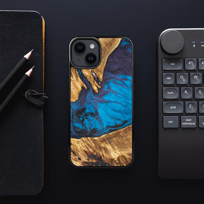 iPhone 14 Plus Etui na telefon z żywicy i drewna - Synergy#E21