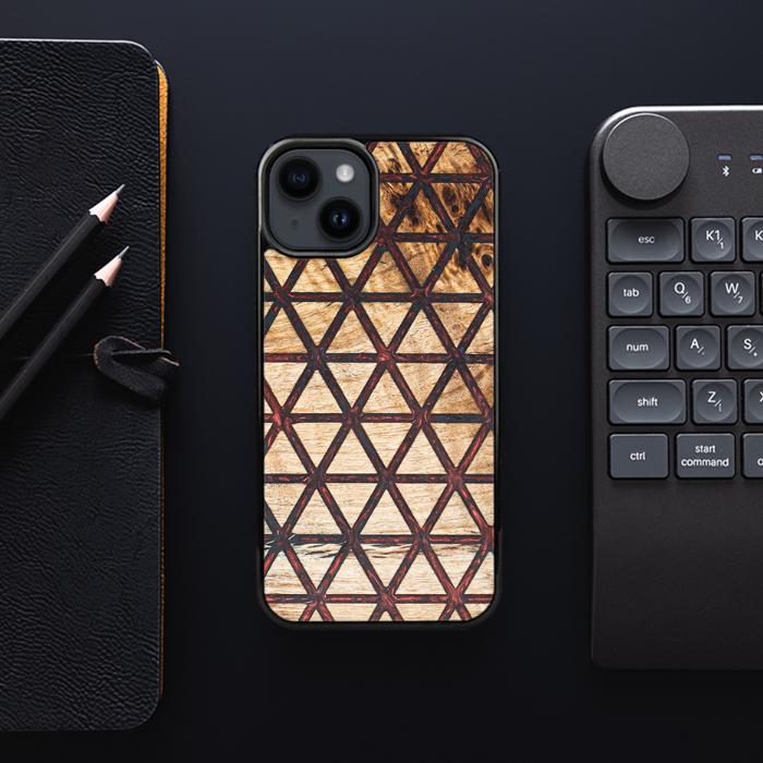 iPhone 15 Plus Handyhülle aus Harz und Holz - Synergy#F22