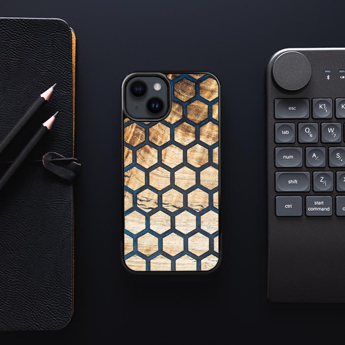 iPhone 15 Handyhülle aus Harz und Holz - Synergy#F36