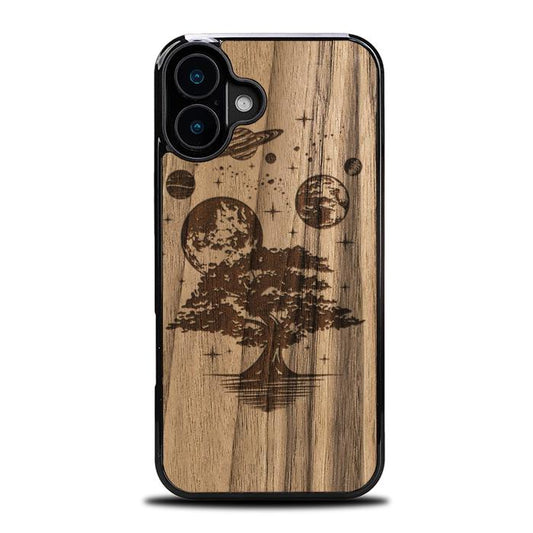 iPhone 16 Plus Handyhülle aus Holz - Galactic Garden