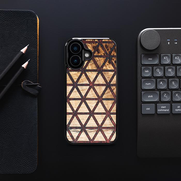 iPhone 16 Handyhülle aus Harz und Holz - Synergy#F22