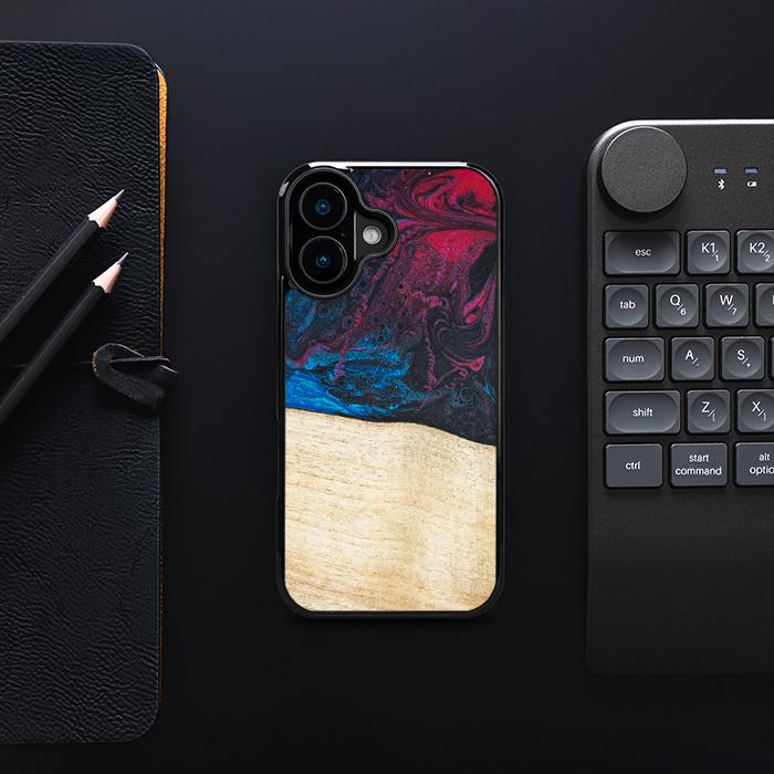 iPhone 16 Handyhülle aus Harz und Holz - Synergy#F9
