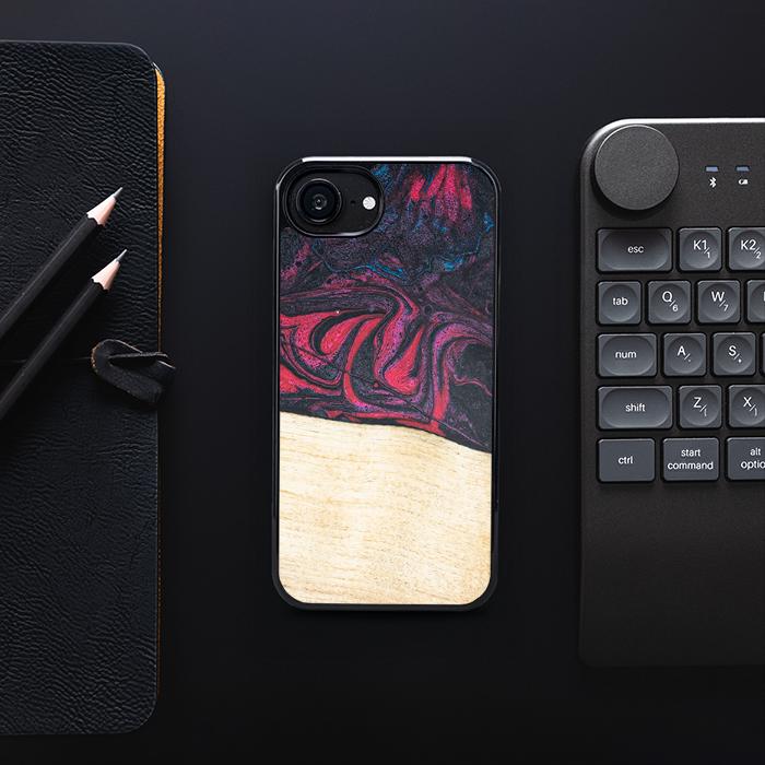 iPhone 16e Handyhülle aus Harz und Holz - Synergy#F5