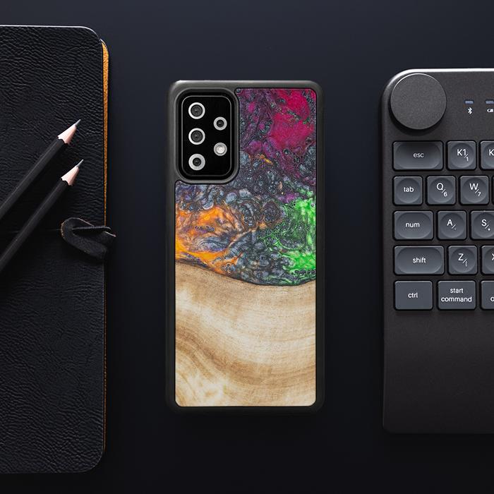 Samsung Galaxy A72 5G Handyhülle aus Harz und Holz - Synergy#F6