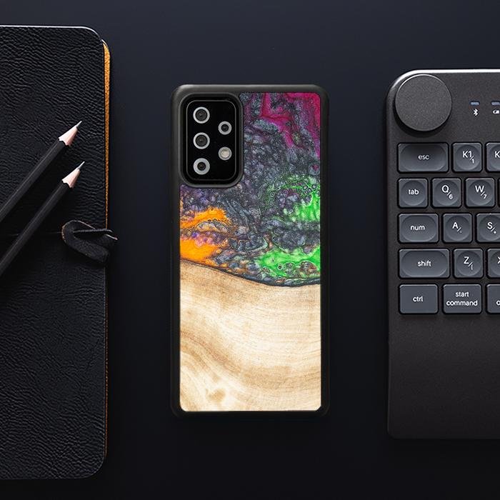 Samsung Galaxy A73 5G Handyhülle aus Harz und Holz - Synergy#F1