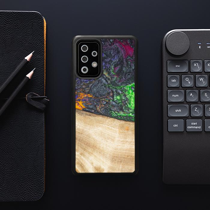 Samsung Galaxy A73 5G Handyhülle aus Harz und Holz - Synergy#F10