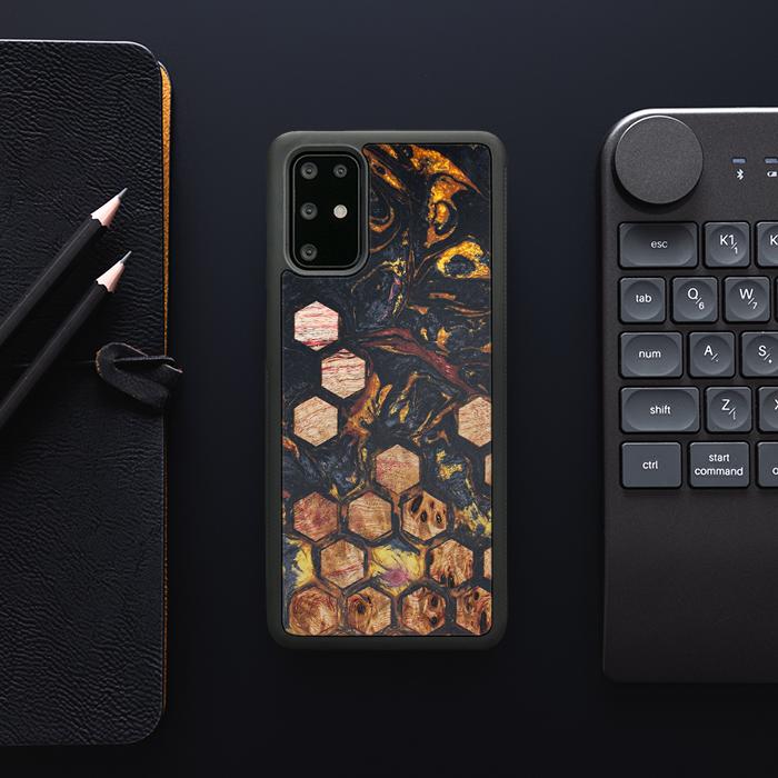 Samsung Galaxy S20 Plus Handyhülle aus Harz und Holz - Synergy#F26