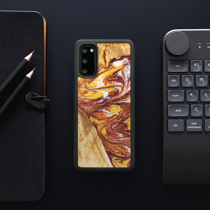 Samsung Galaxy S20 Handyhülle aus Harz und Holz - Synergy#E4