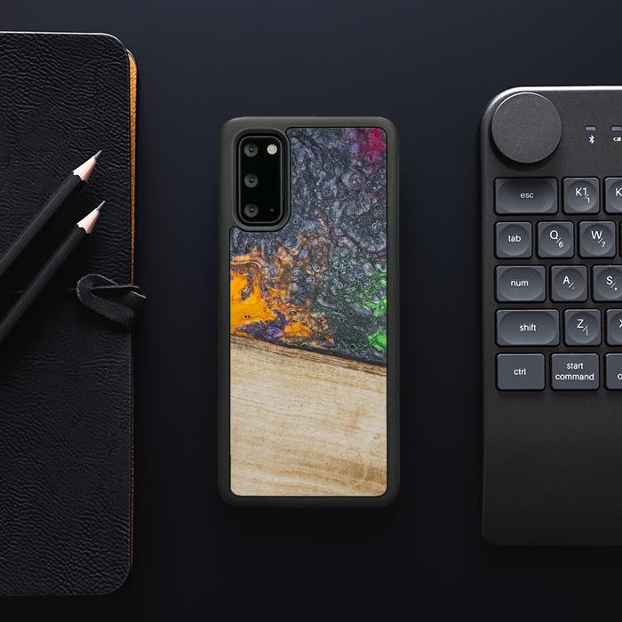 Samsung Galaxy S20 Handyhülle aus Harz und Holz - Synergy#F20