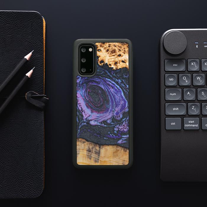 Samsung Galaxy S20 Handyhülle aus Harz und Holz - Synergy#F24