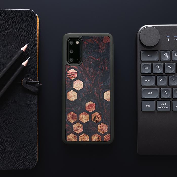 Samsung Galaxy S20 Handyhülle aus Harz und Holz - Synergy#F27