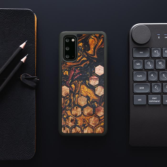 Samsung Galaxy S20 Handyhülle aus Harz und Holz - Synergy#F38