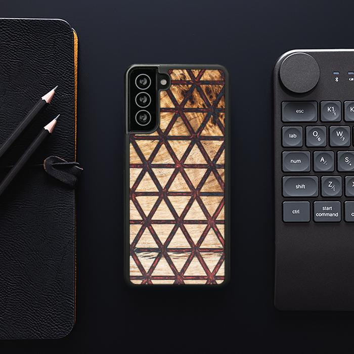 Samsung Galaxy S21 FE Handyhülle aus Harz und Holz - Synergy#F22
