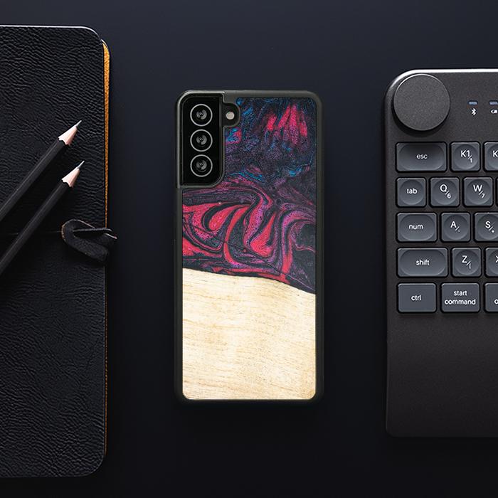 Samsung Galaxy S21 FE Handyhülle aus Harz und Holz - Synergy#F5