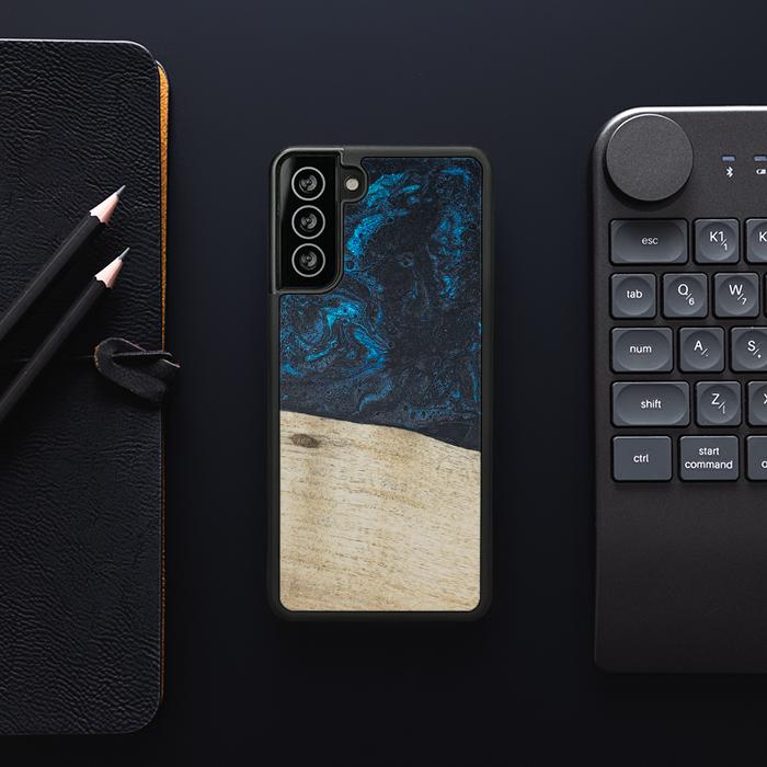 Samsung Galaxy S21 Handyhülle aus Harz und Holz - Synergy#F17