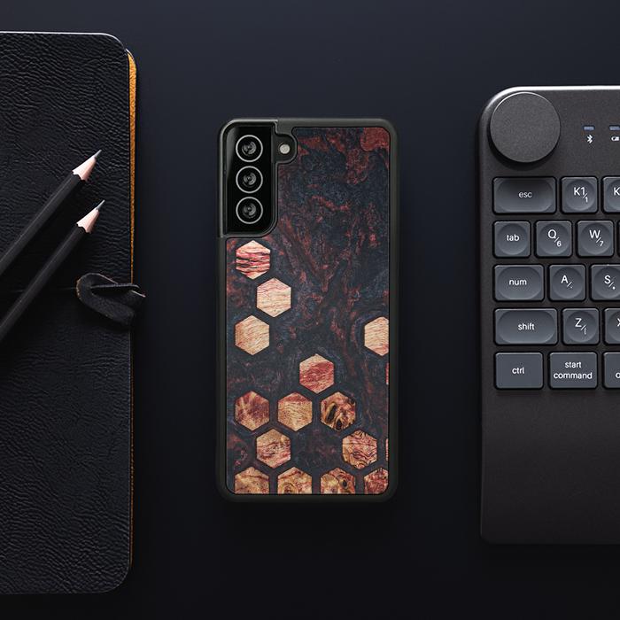 Samsung Galaxy S21 Handyhülle aus Harz und Holz - Synergy#F27