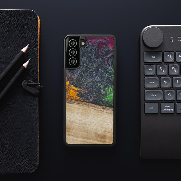 Samsung Galaxy S21 Handyhülle aus Harz und Holz - Synergy#F8