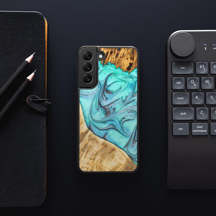 Etui na telefon Samsung Galaxy S22 wykonane z żywicy i drewna - Synergy#E16