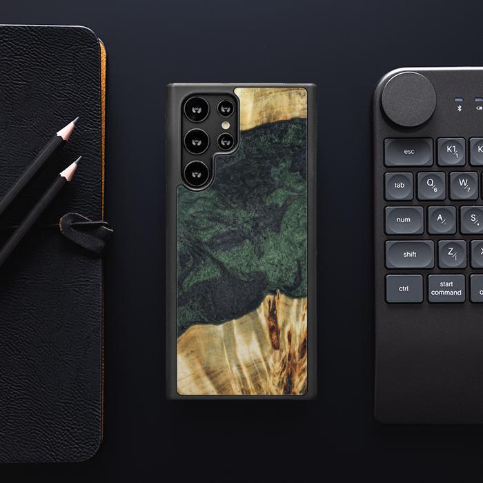 Samsung Galaxy S22 Ultra Handyhülle aus Harz und Holz - Synergy#E14