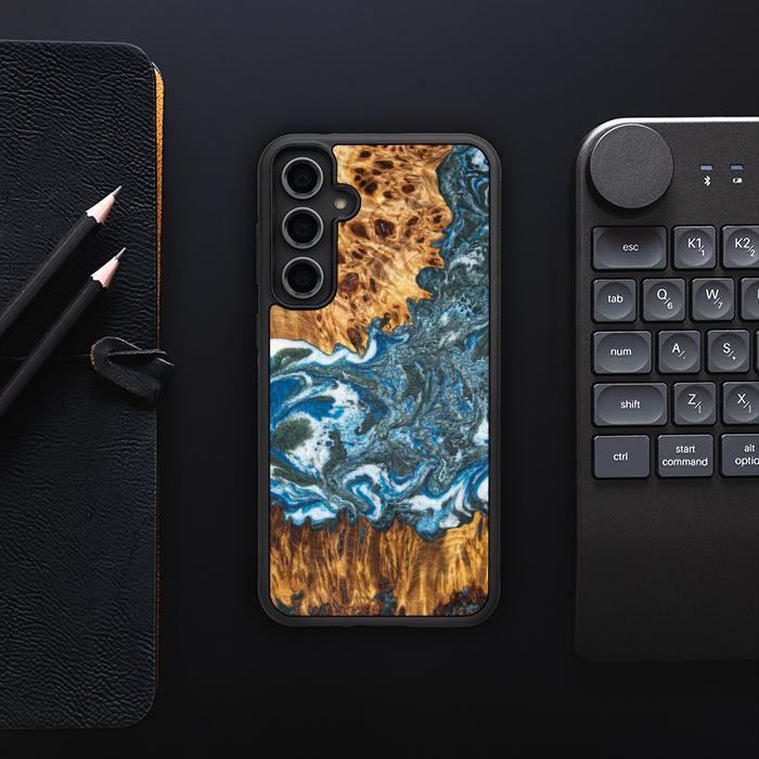 Samsung Galaxy S23 FE Resin & Wood Phone Case - Synergy#E17