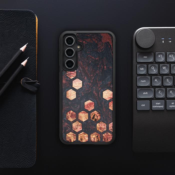 Samsung Galaxy S23 FE Handyhülle aus Harz und Holz - Synergy#F27