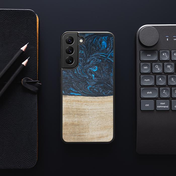 Samsung Galaxy S23 Plus Handyhülle aus Harz und Holz - Synergy#F19