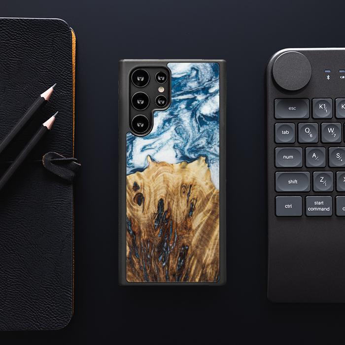 Samsung Galaxy S23 Ultra Handyhülle aus Harz und Holz - Synergy#E23
