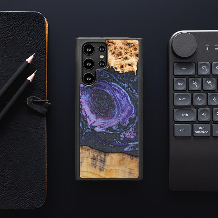 Samsung Galaxy S23 Ultra Handyhülle aus Harz und Holz - Synergy#F24