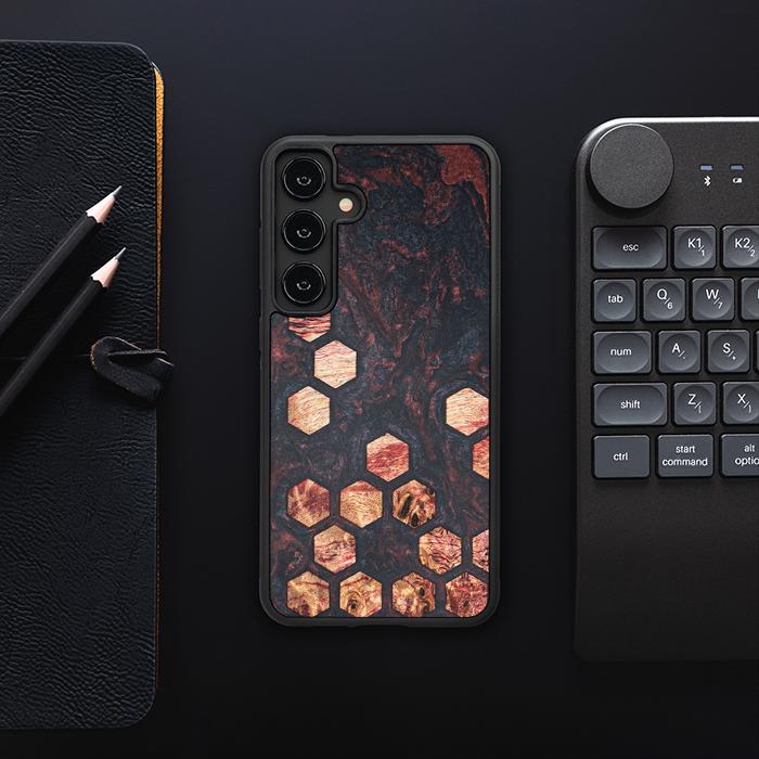 Samsung Galaxy S24 Plus Handyhülle aus Harz und Holz - Synergy#F27